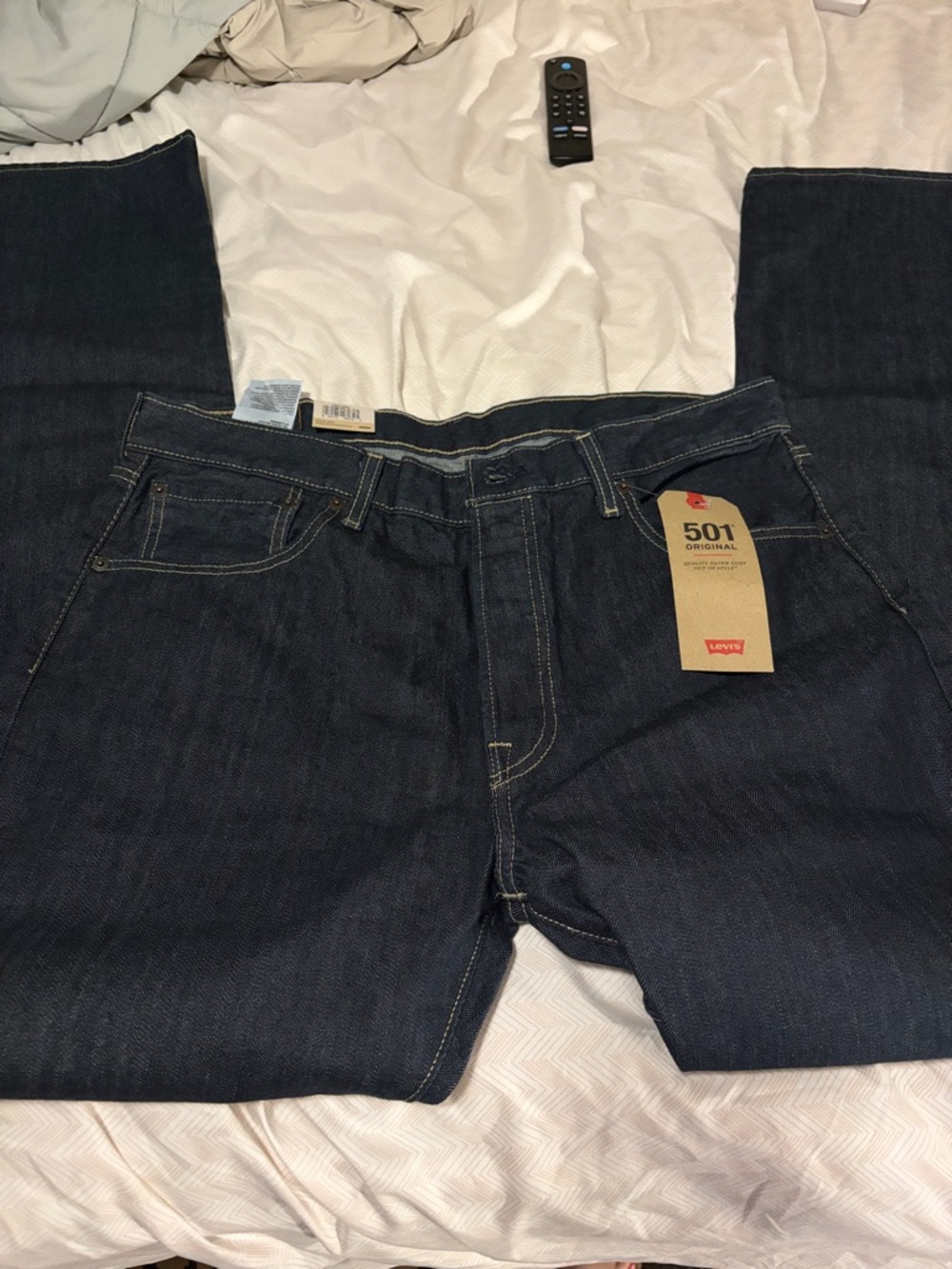 Levi's 501 Men's Dark Indigo Straight Jeans - 34x34 NWT - Picture 2 of 5